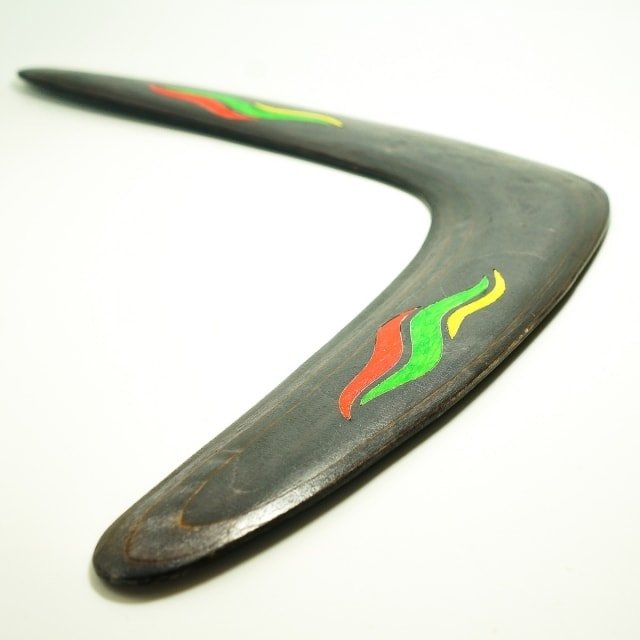 Bumerangas, netradicinės dovanų idėjos su lietuviška simbolika